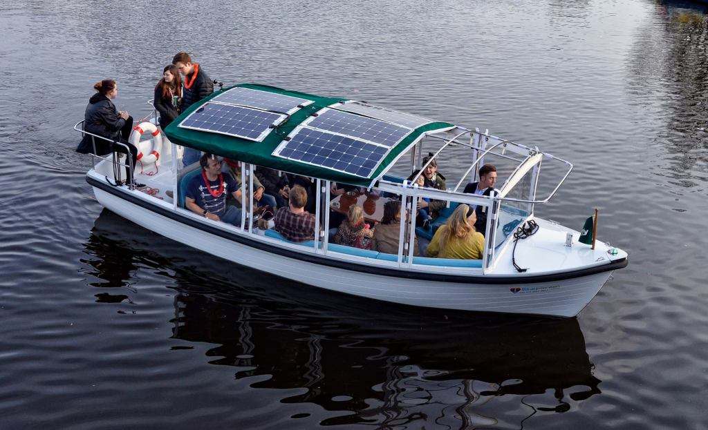 Canal Boats | Rederij Paping | Canal boat Amsterdam