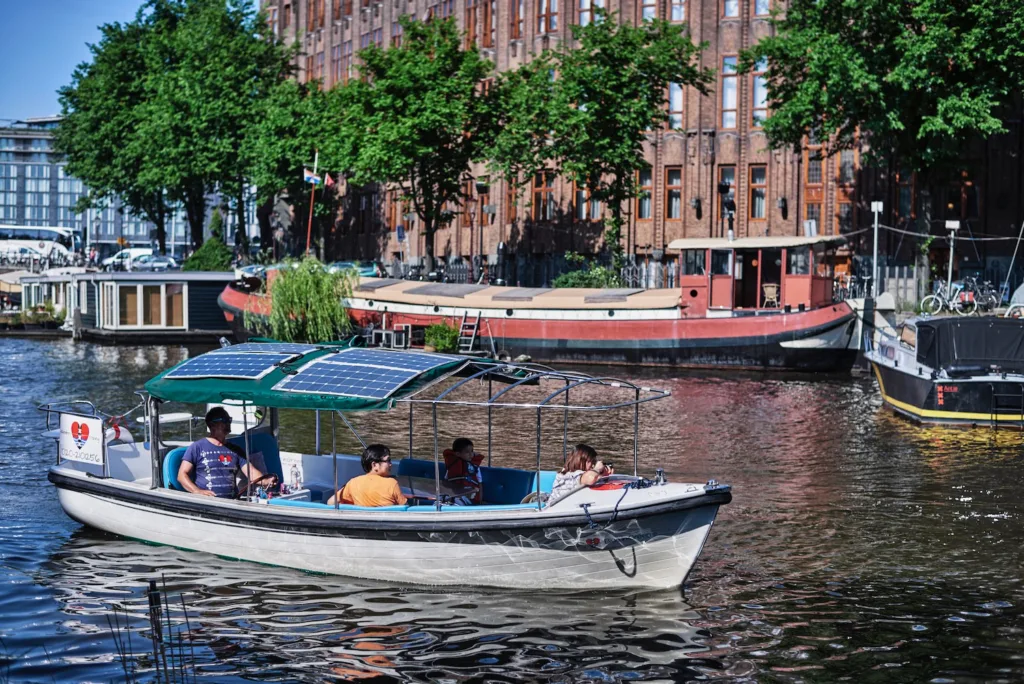 private canal tour amsterdam tour family